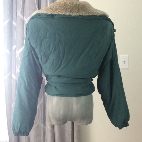 Green Puffer ski jacket with faux fur collar  hood - Picture 4 of 8